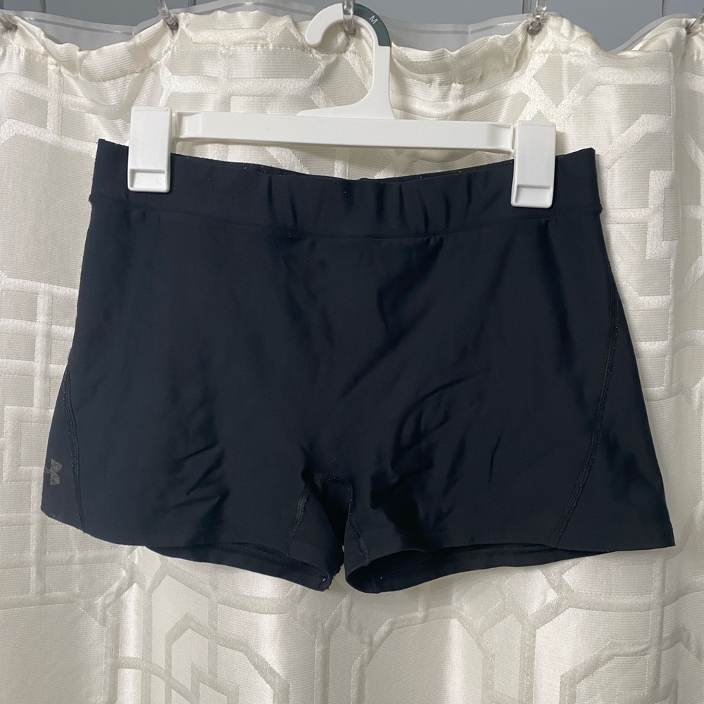 Under Armour Women's Sleek Black Shorts